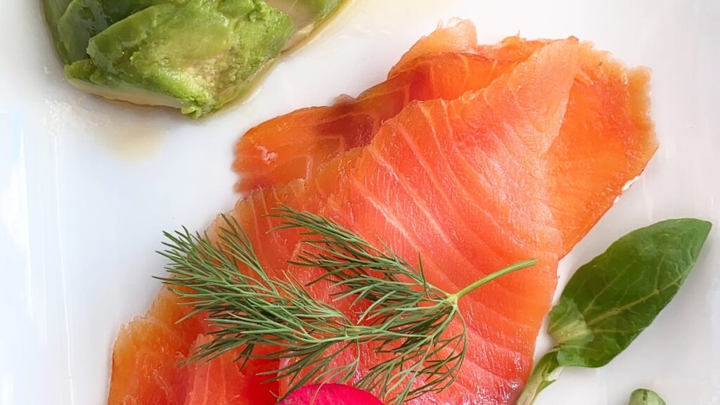 Heart healthy foods including fresh vegetables